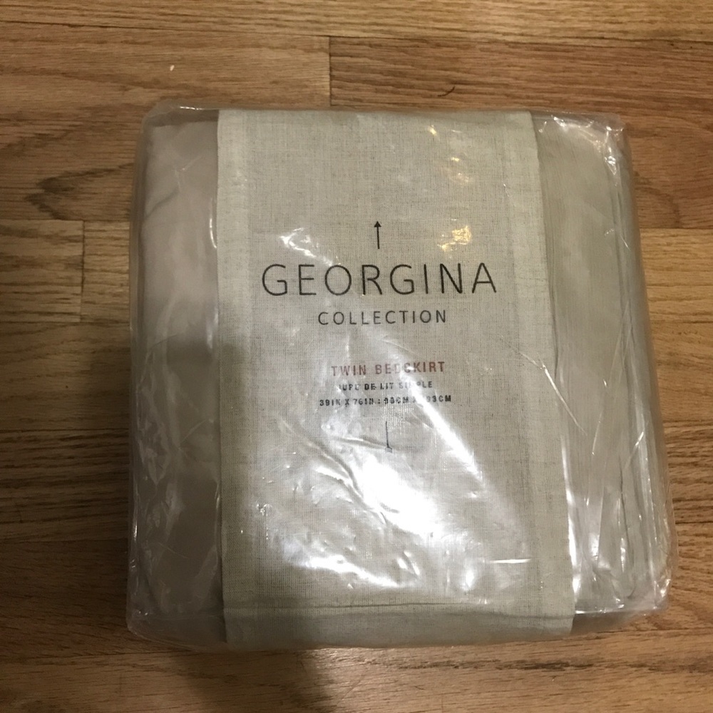 Anthropologie Georgina bedding twin beige skirt